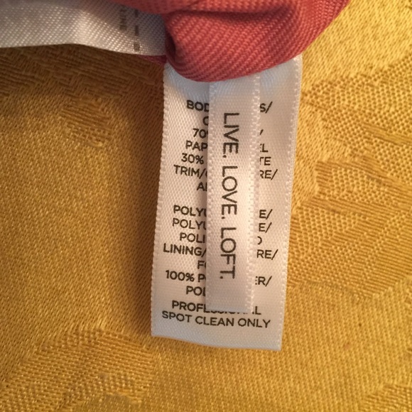 Ann Taylor The Loft wristlet 6 1/4”x 3 3/4” NWOT - Picture 3 of 3